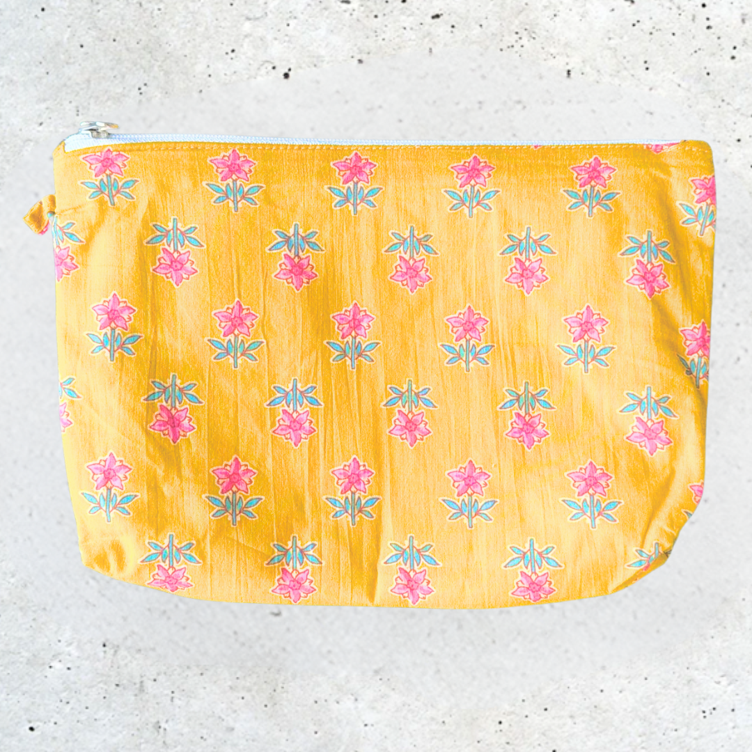 Yatra Travel Pouches (Set of 3)
