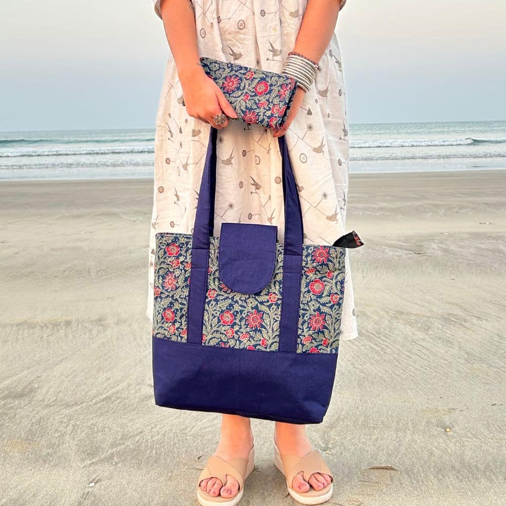 Tote Bag with matching wallet and bottle holder inside
