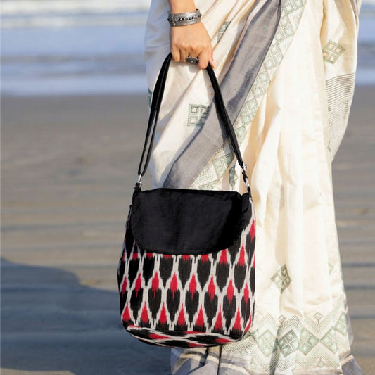 Naavika Sling Bag with Coin Purse