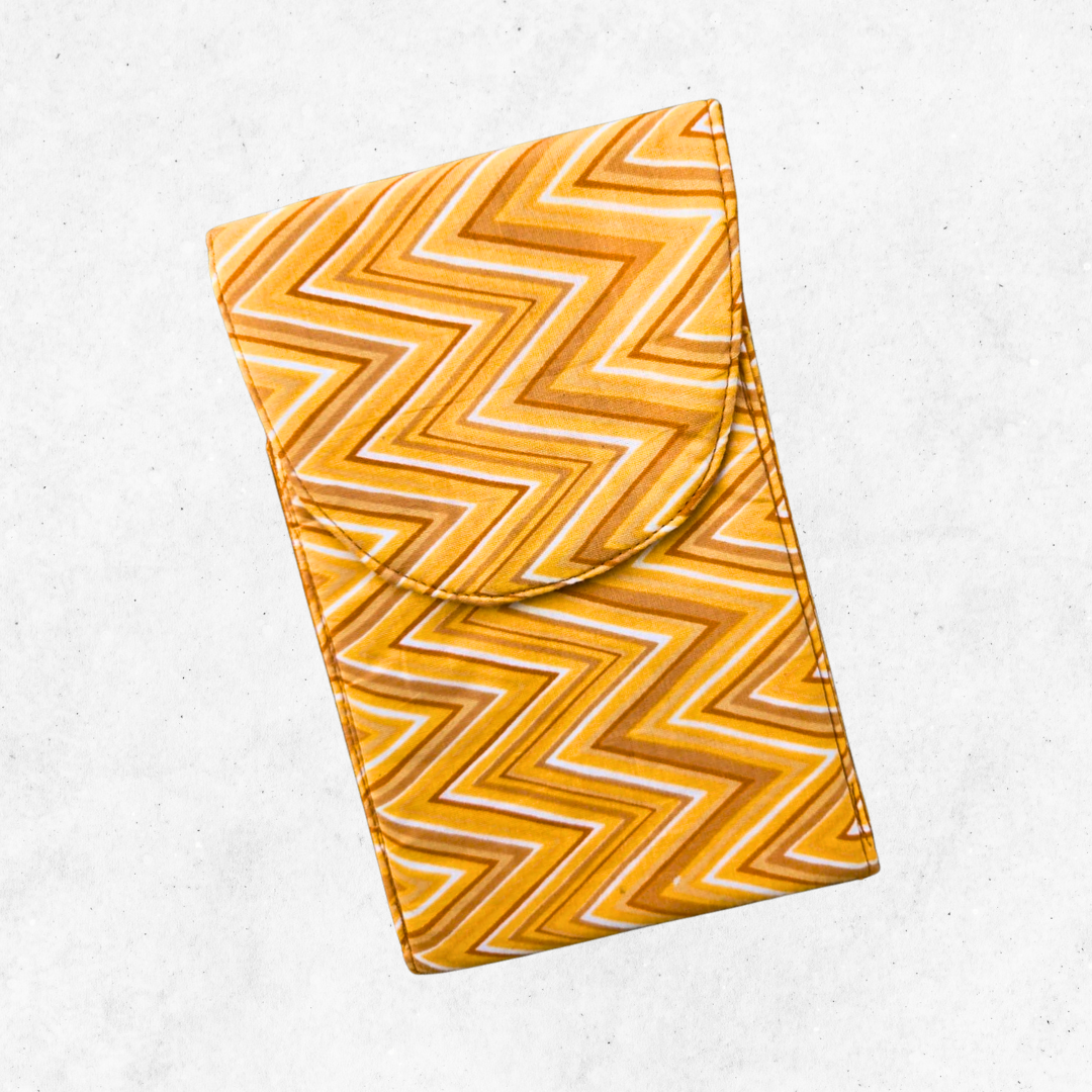 Navya cellphone crossbody bag