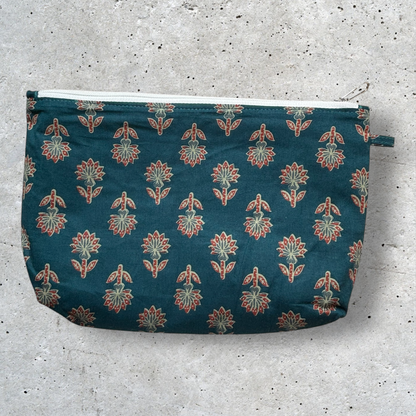 Yatra Travel Pouches (Set of 3)