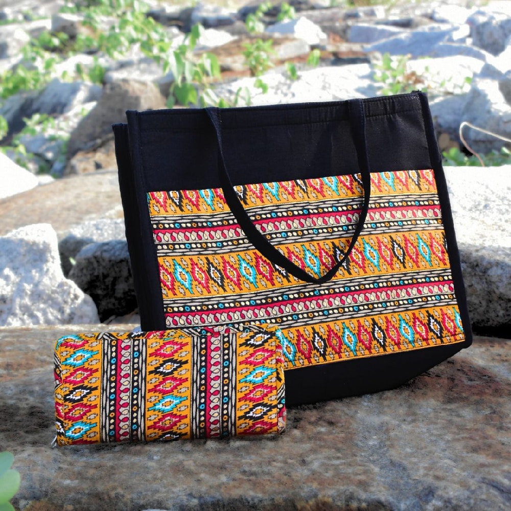 Chaarvi Bag with Matching Wallet