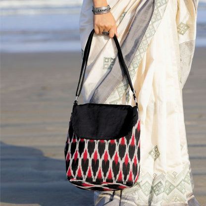 Naavika Sling Bag with Coin Purse