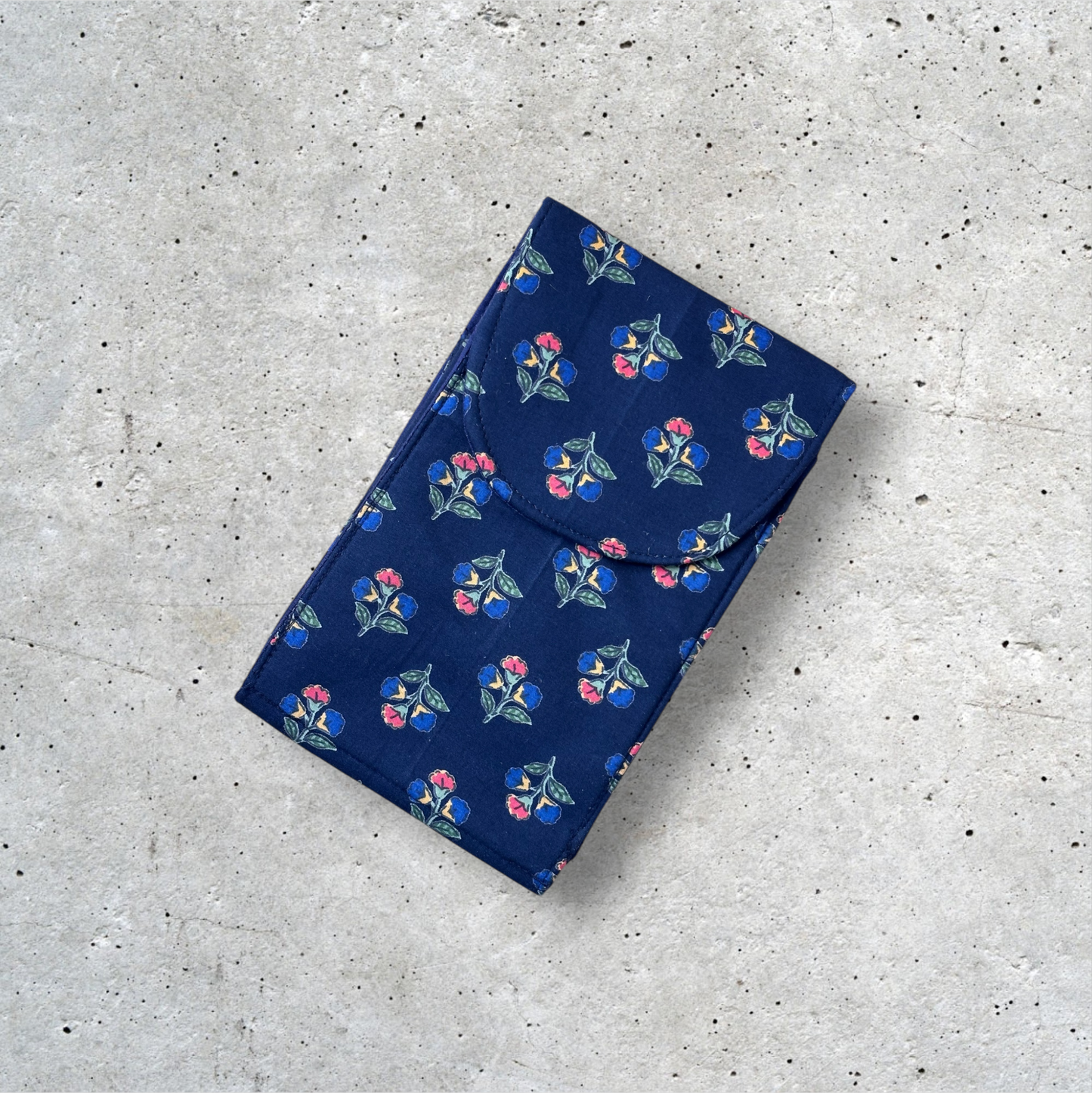 Navya cellphone crossbody bag