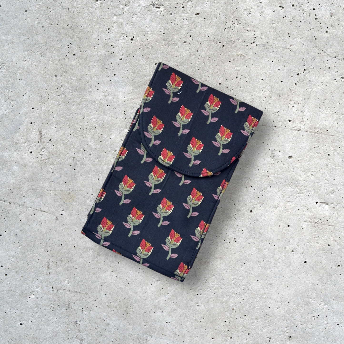 Navya cellphone crossbody bag