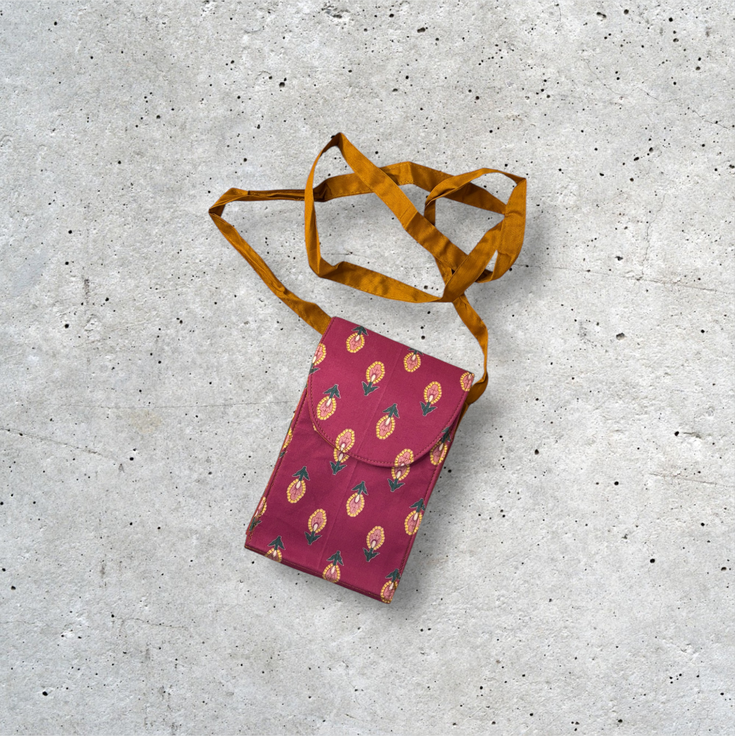 Navya cellphone crossbody bag